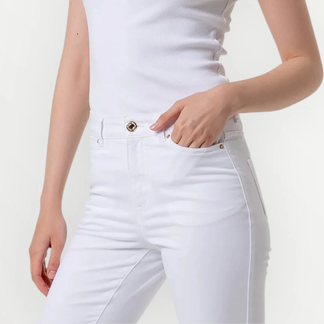 FRACOMINA - JEANS A ZAMPA IN TESSUTO STRETCH - Image 4