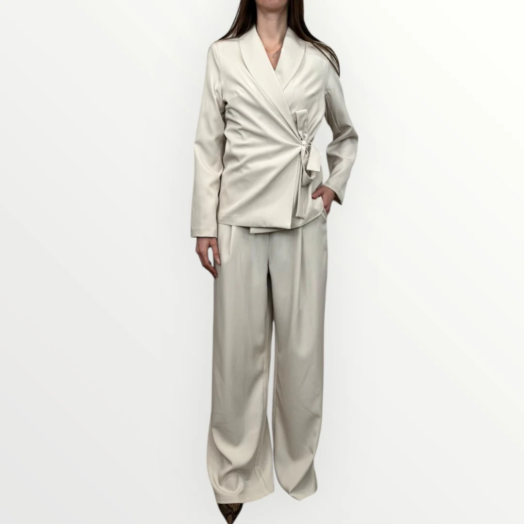LOFT.73 - COMPLETO MORA - Image 9