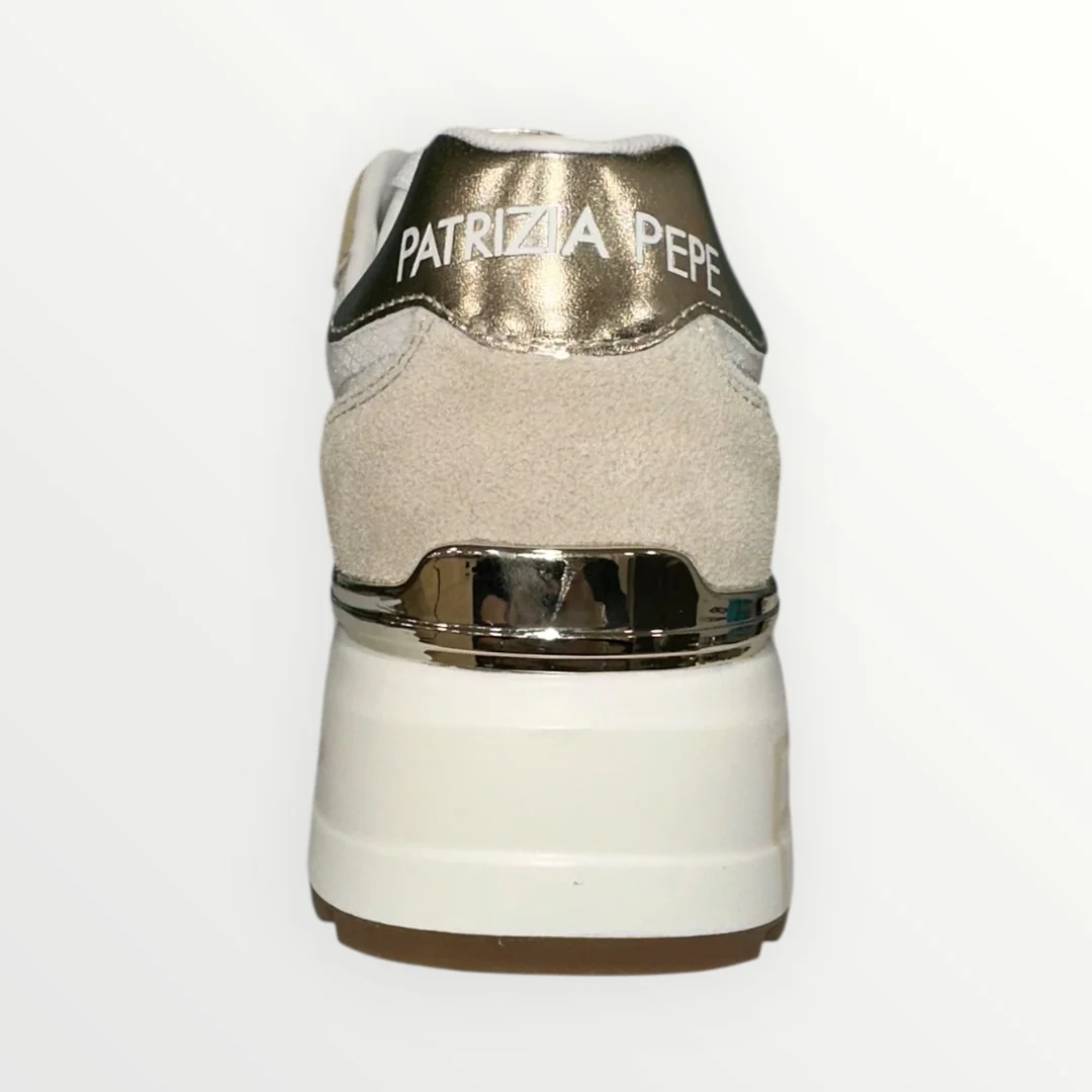 PATRIZIA PEPE - SNEAKER SCAMOSCIATA CON LOGO - Image 4